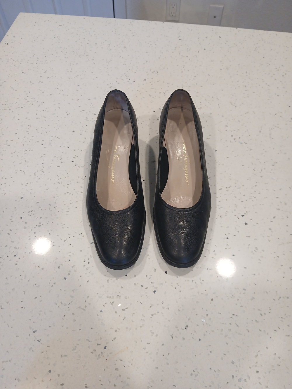 Salvatore Ferragamo leather shoes size 7.5B